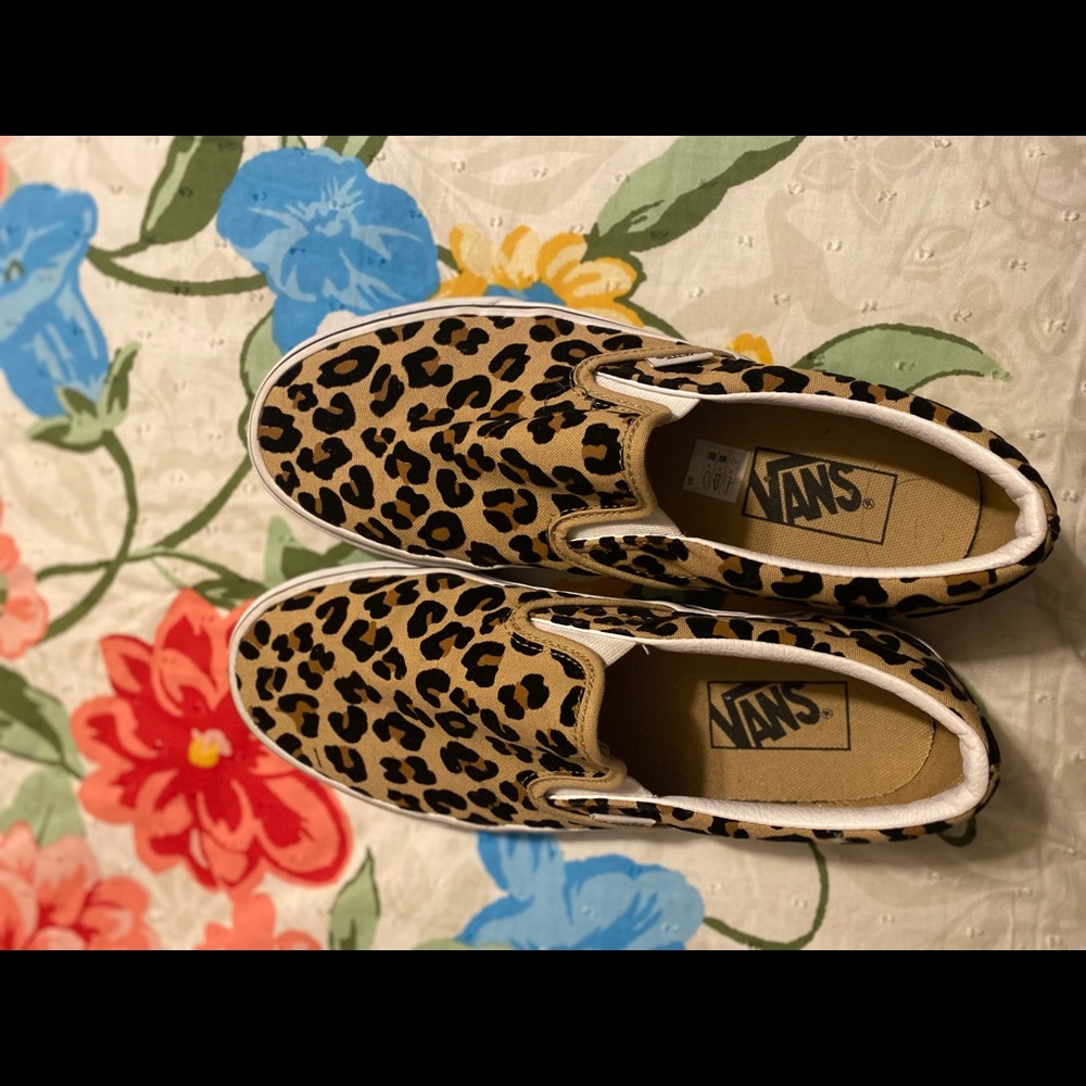 New cheetah print van slide ons